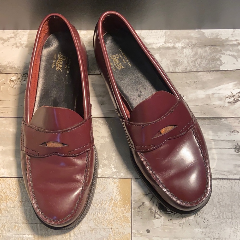 G.H. Bass Logan Flat Strap Brown Weejuns Size 6 M